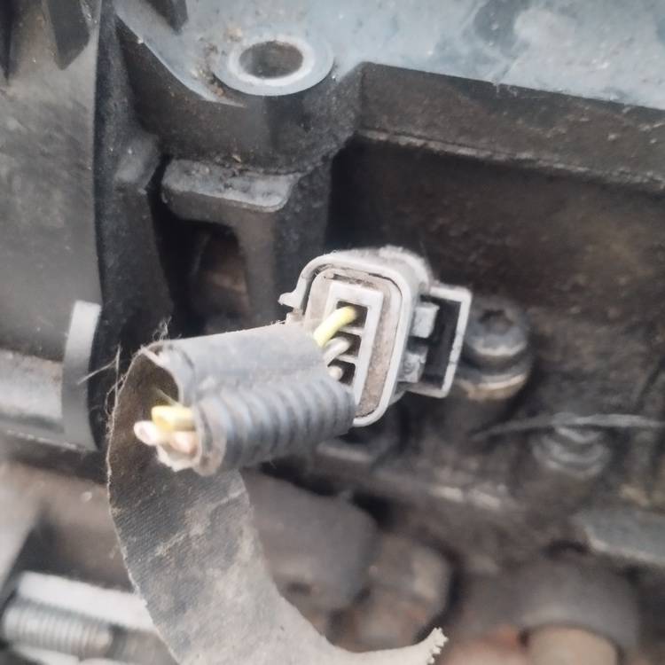 Ford Fusion 2002 Camshaft position sensor