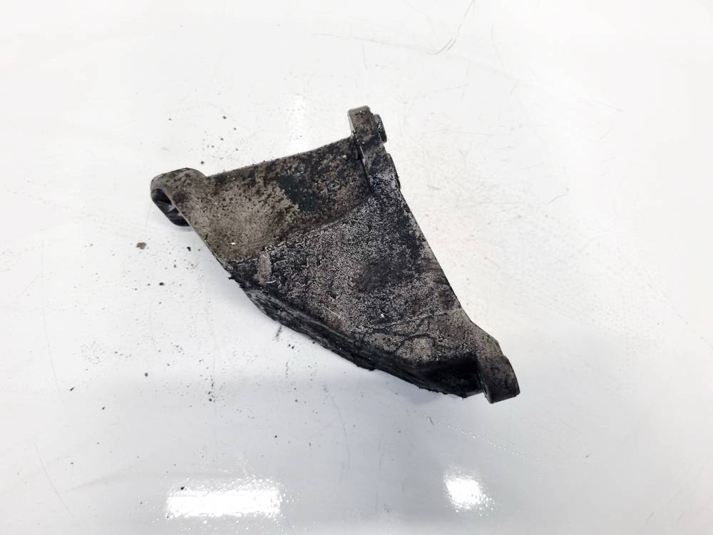 8D0199307 Audi A4 1997 Engine Mount Bracket and Gearbox Mount Bracket