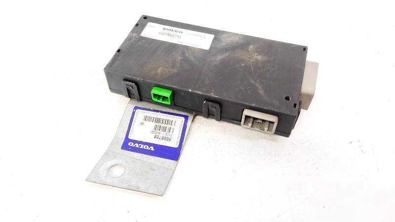 8698475 Volvo V50 2005 Other computers