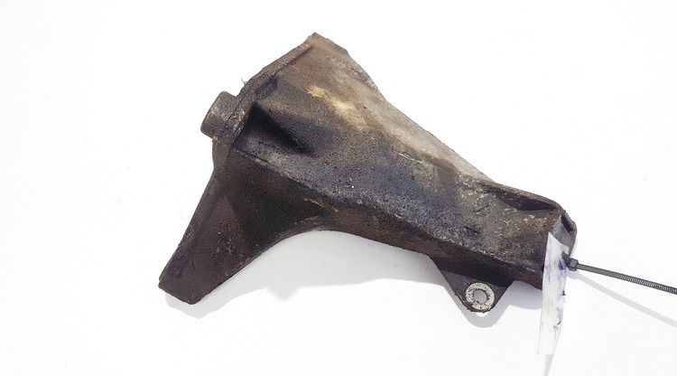 8D0199308L Audi A4 1997 Engine Mount Bracket and Gearbox Mount Bracket