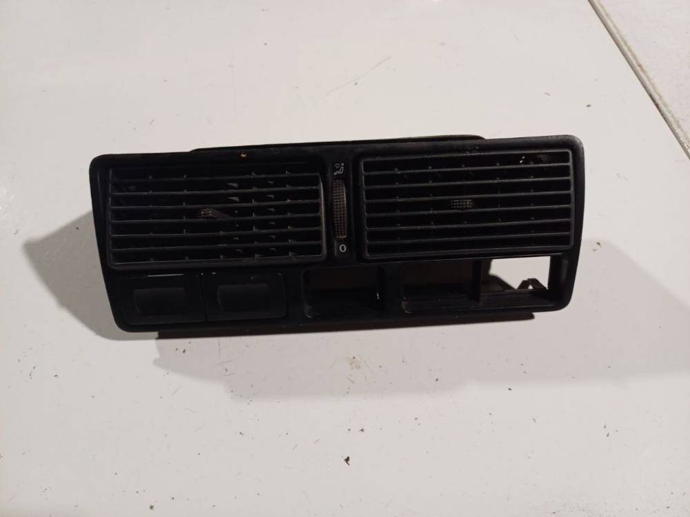1J0819728C Volkswagen Golf 2000 Dash Vent (Air Vent Grille)