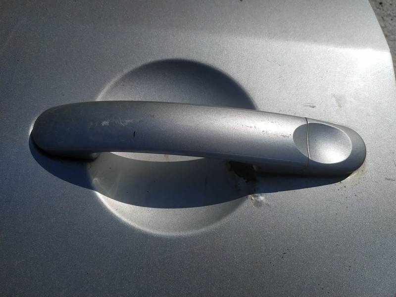 Volkswagen Touran 2005 Etuoven ulkokahva - TAKANA VASEMMALLA - Thumbnail 2