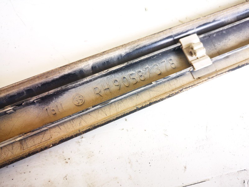 90587376 Opel Astra 2001 Molding door - FRONT RIGHT - Thumbnail 3