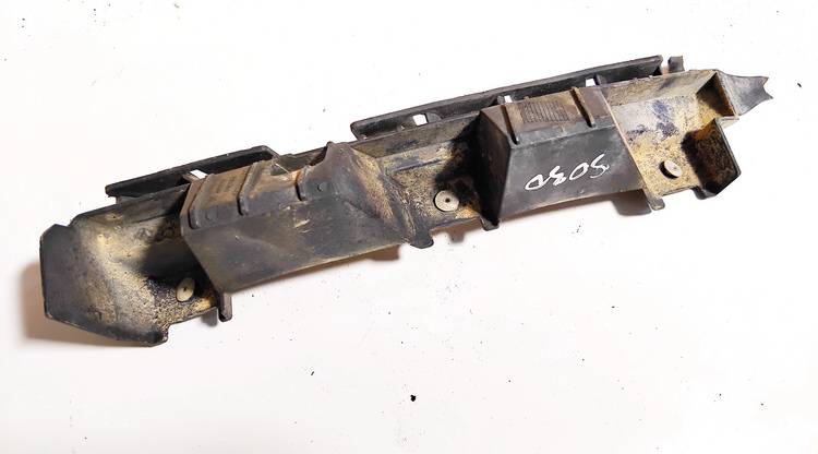 24460359 Opel Astra 2004 Puskurin kiinnike - TAKANA OIKEALLA