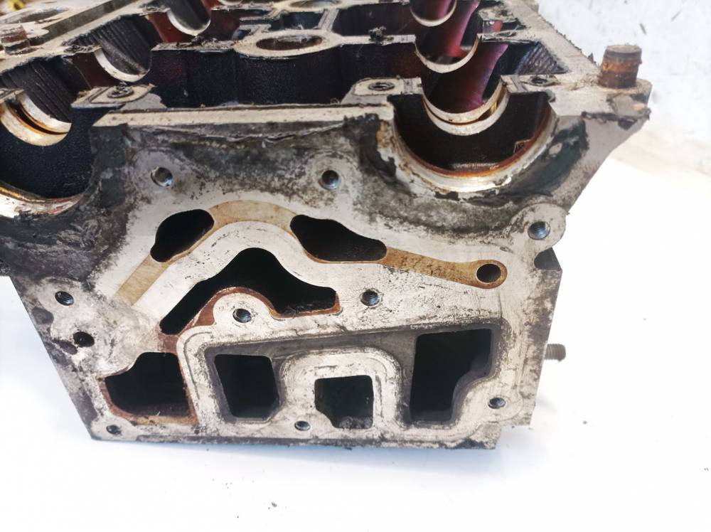 Renault Laguna 2002 Головка блока цилиндров - Thumbnail 2