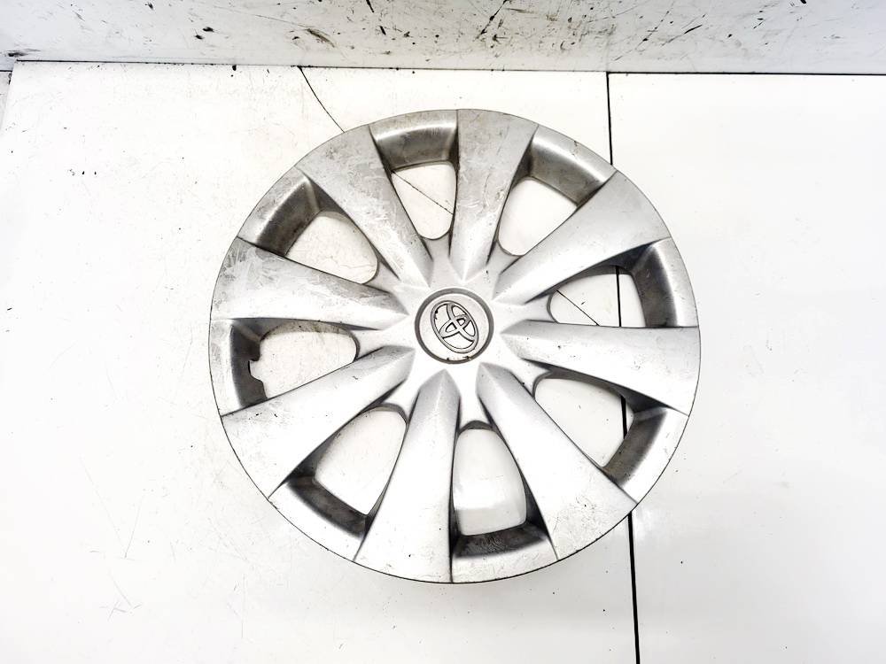 4260202310 Toyota Auris 2006 Hub Cap (Cover) 15