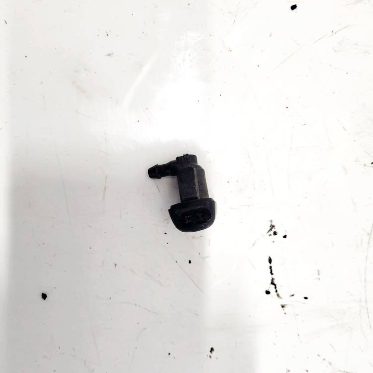 Mazda 3 2006 Dysza spryskiwacza przedniej szyby