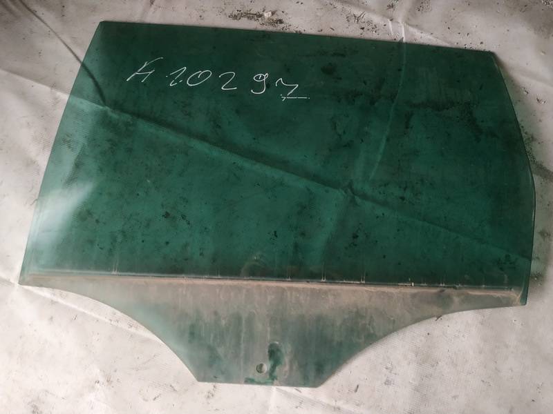 Volkswagen Passat 2006 Duru stiklas G.K.