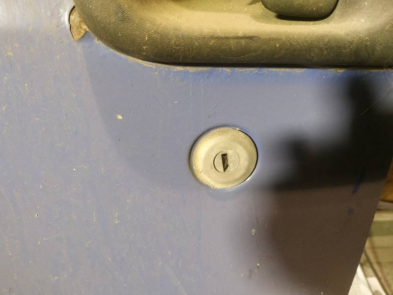 Renault Master 2002 Door Lock Cylinder