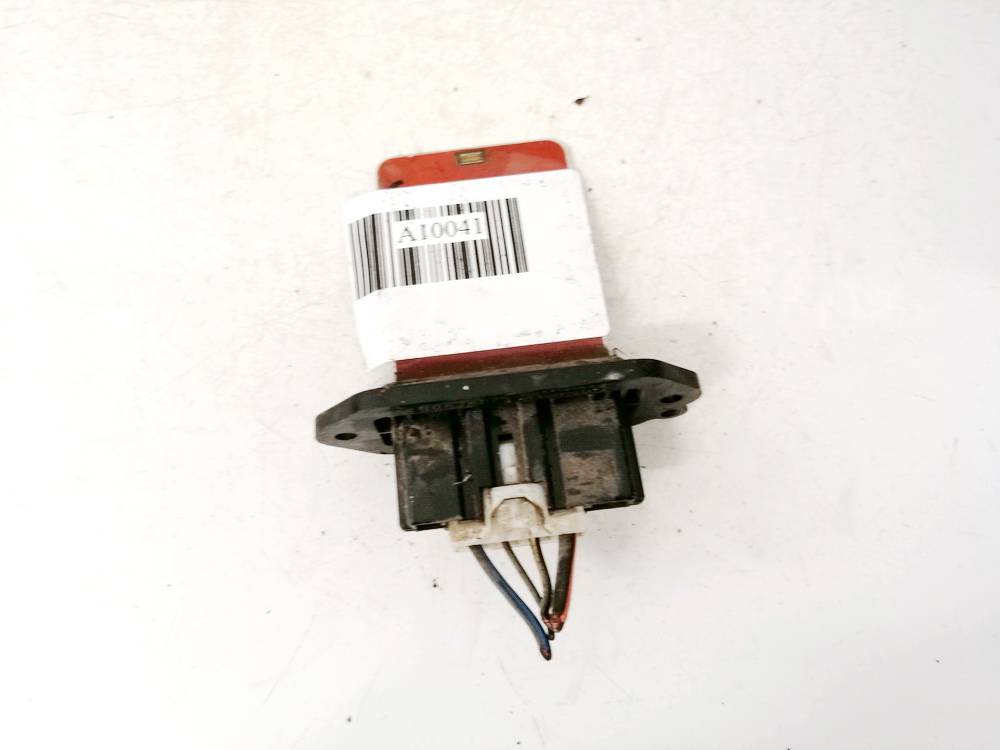 HM421040B Mazda 3 2003 Peciuko reostatas (ezys) (ventiliatoriaus rele)