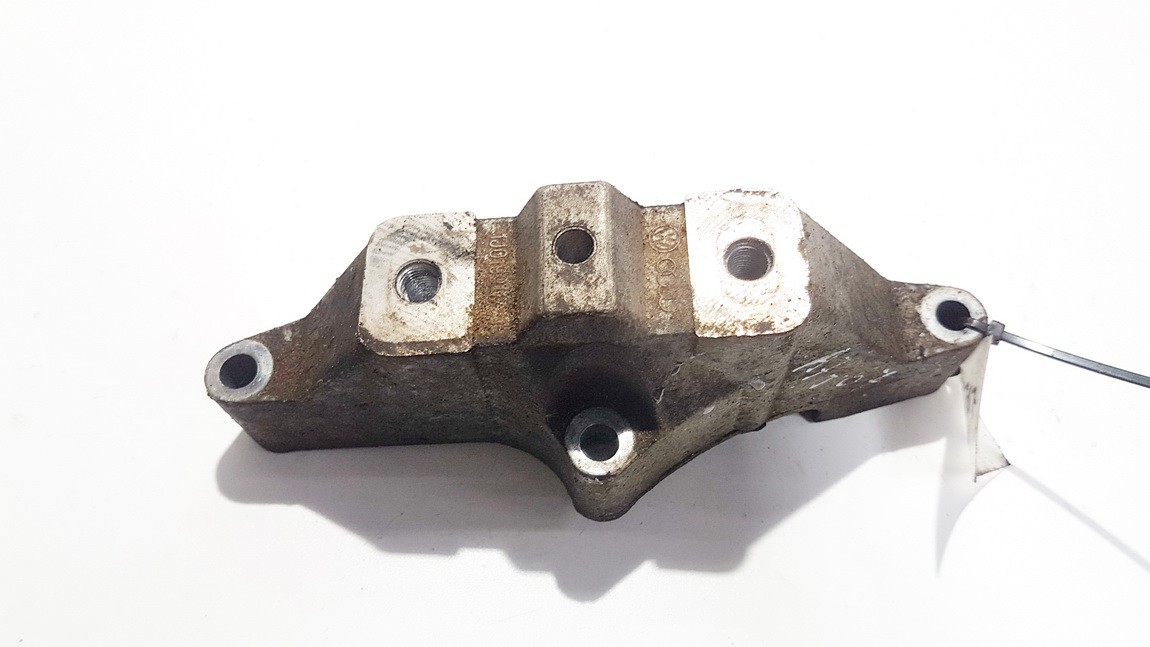 1J0199117N Volkswagen Bora 2001 Engine Mount Bracket and Gearbox Mount Bracket