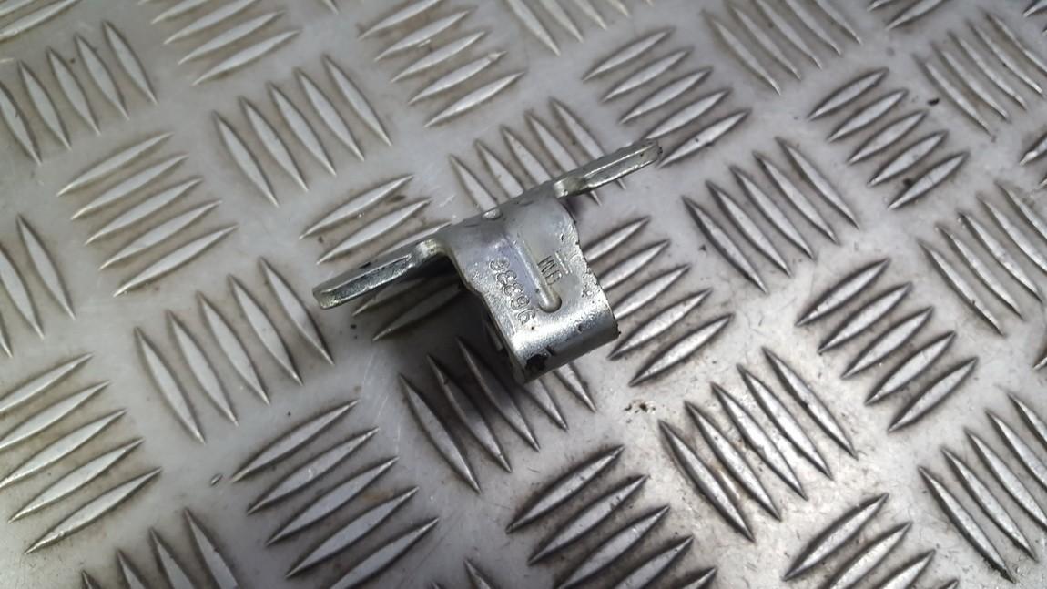 96336 Opel Astra 2005 Fanghaken Schließkeil Vorne - Thumbnail 2