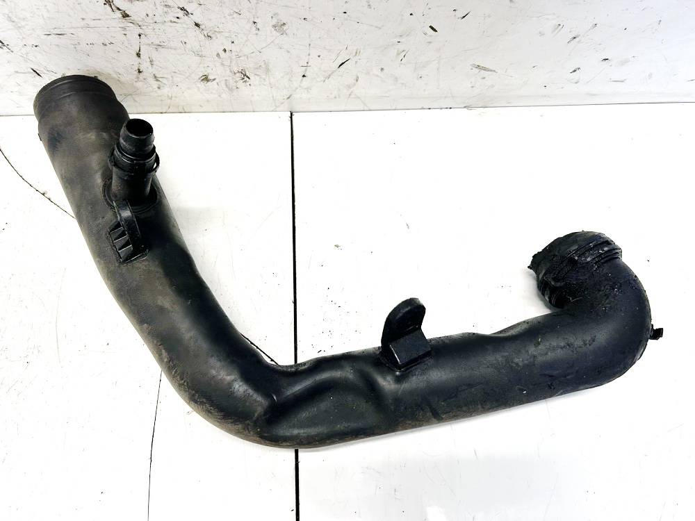 1K0129654AA Volkswagen Passat 2006 TURBO INTERCOOLER PIPE HOSE