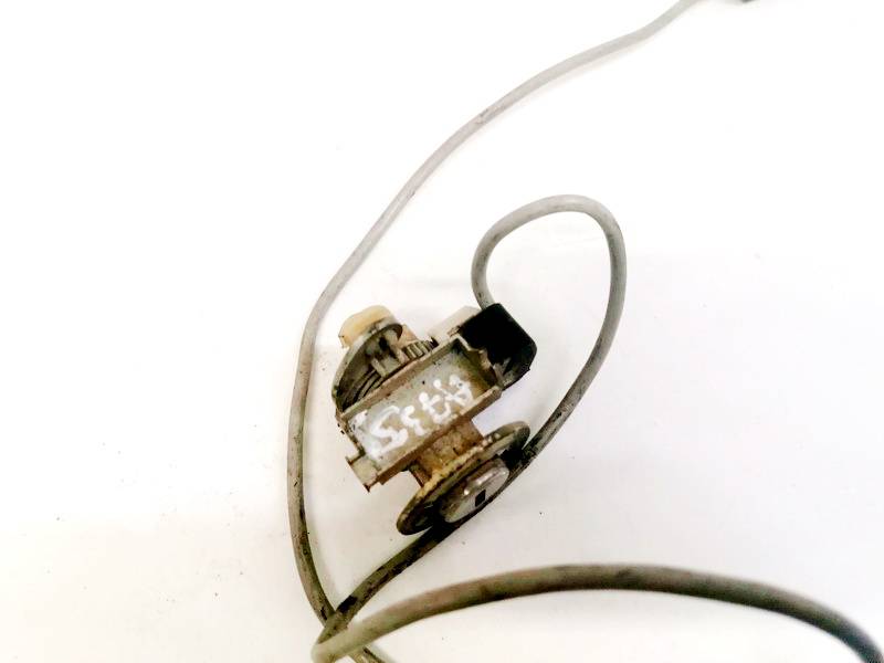 Audi A6 1995 BOMBIN PUERTA, Cerradura de puerta delantera (junto a la manecilla) - Thumbnail 3