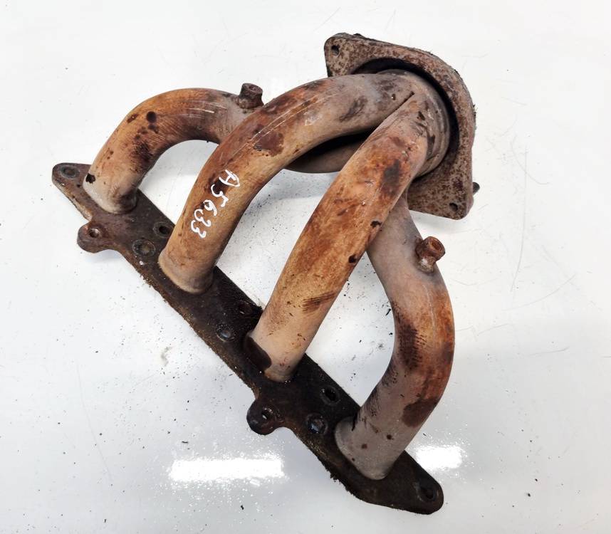 Volvo S40 1997 kolektor wydechowy