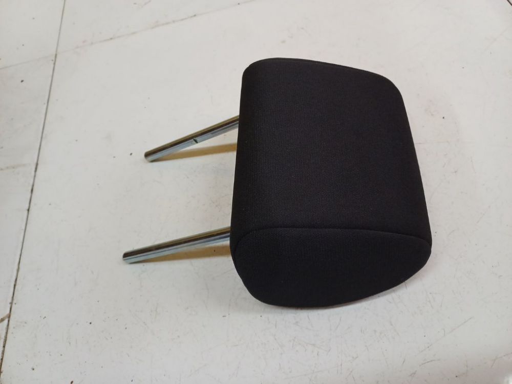 Mazda 3 2008 Sedynes galvos atlosas (galvos atrama)