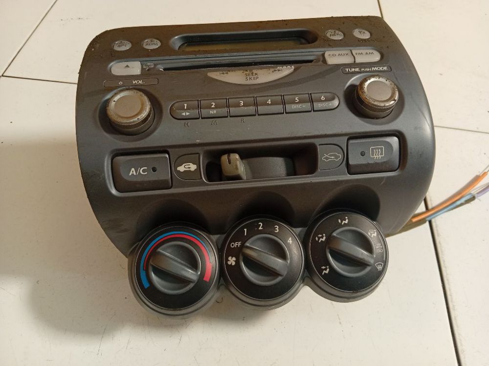 39100SAAG121 Honda Jazz 2003 Climate Control Panel and Autoradio - Thumbnail 2