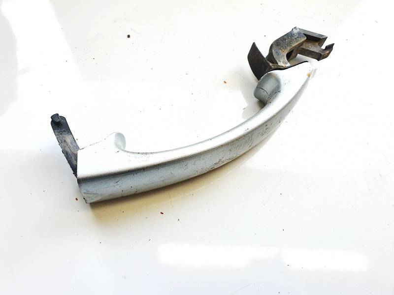 036200 Volkswagen Jetta 2006 Duru isorine rankenele G.K.