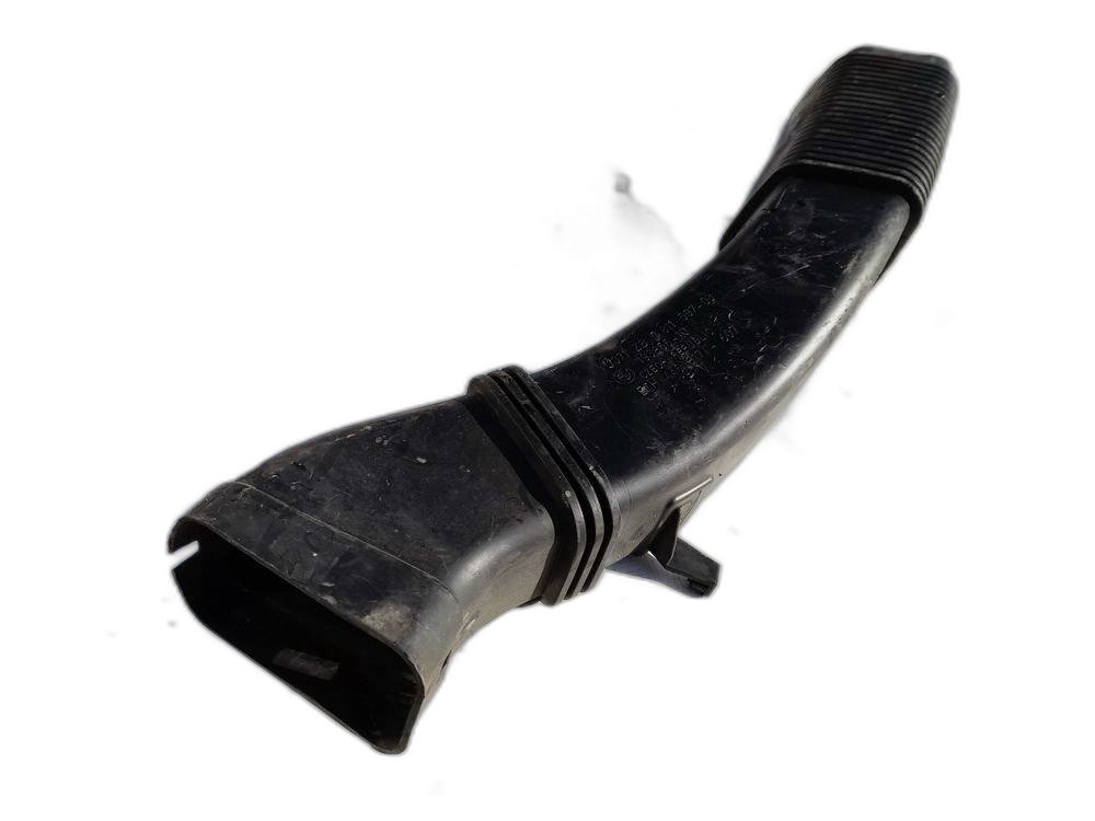 1371ZB781159703 BMW 5-Series 2012 Intake Hose (Air HOSE)(Air Pipe) - Thumbnail 2