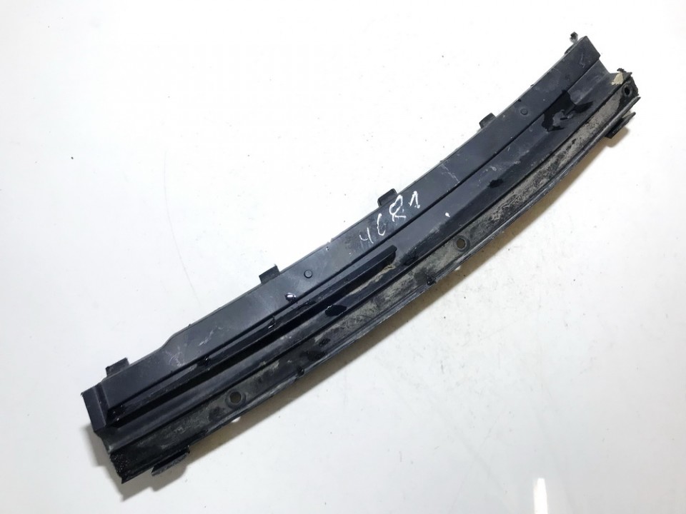 557840D010 Toyota Yaris 2011 Listwa osłonowa wycieraczki - PRZEDNIE