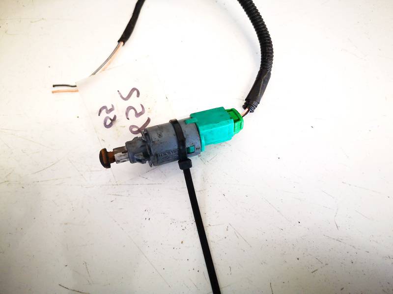 8200168240 Renault Scenic 2005 Brake Light Switch (sensor) - Switch (Pedal Contact)