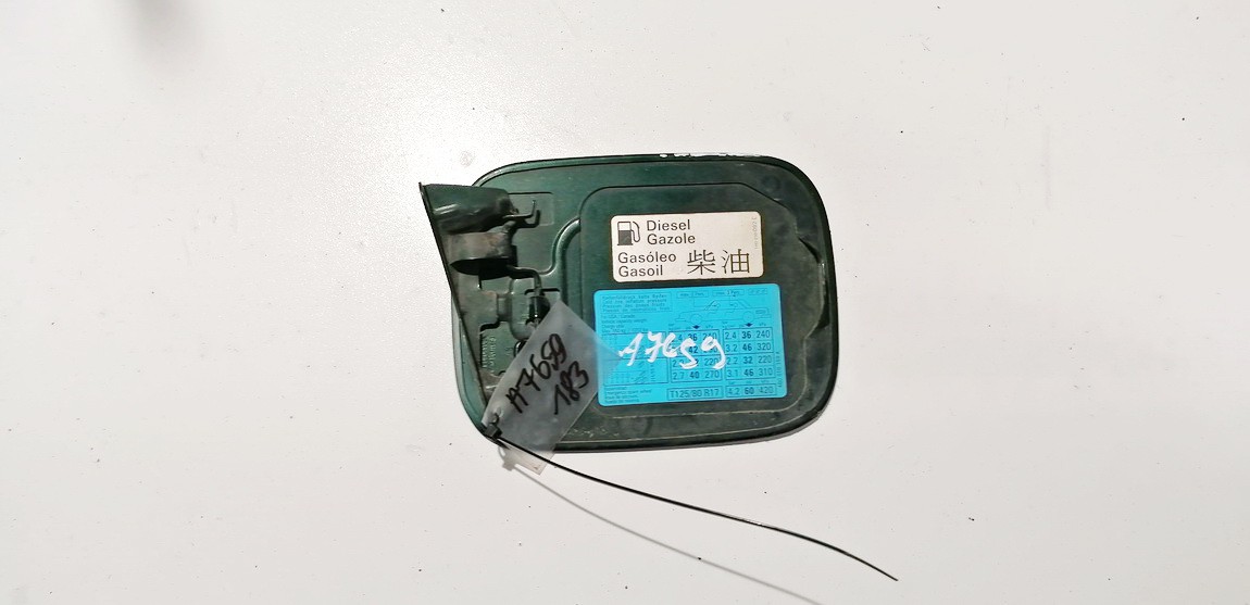 4b0809905 used Fuel door Gas cover Tank cap (FUEL FILLER FLAP) Audi A6 2000 2.5L 10EUR
