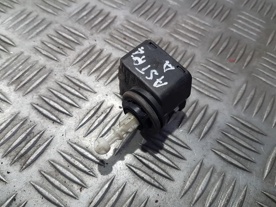 00883000 Opel Astra 2005 Moteur de réglage du niveau des phares