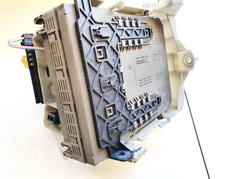 9637466180 Citroen C5 2001 Fuse box - Thumbnail 2