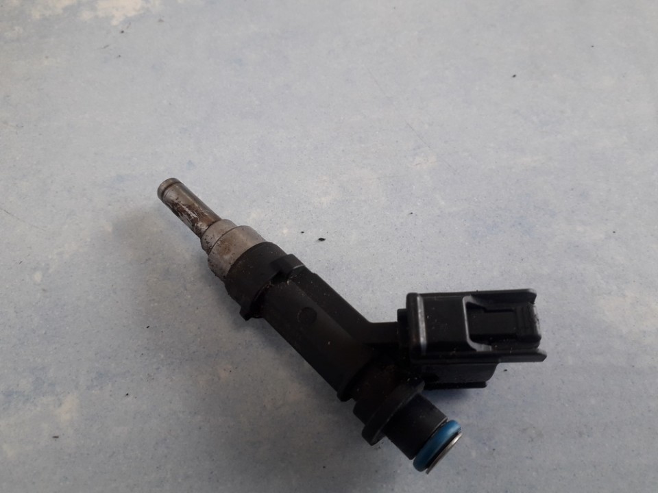 0280158213 2320947010, 2320947010 Fuel Injector Toyota Yaris 2004 1.3L