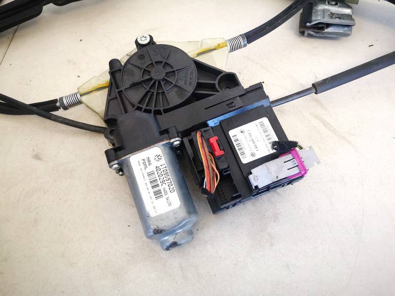 1T0959702D Volkswagen Caddy 2007 Window Motor - FRONT RIGHT