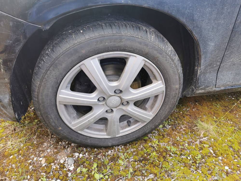 4X100 Honda Jazz 2005 Räder-Kit R15