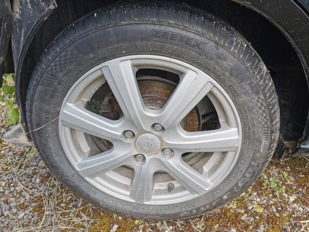 4X100 Honda Jazz 2005 Räder-Kit R15 - Thumbnail 3