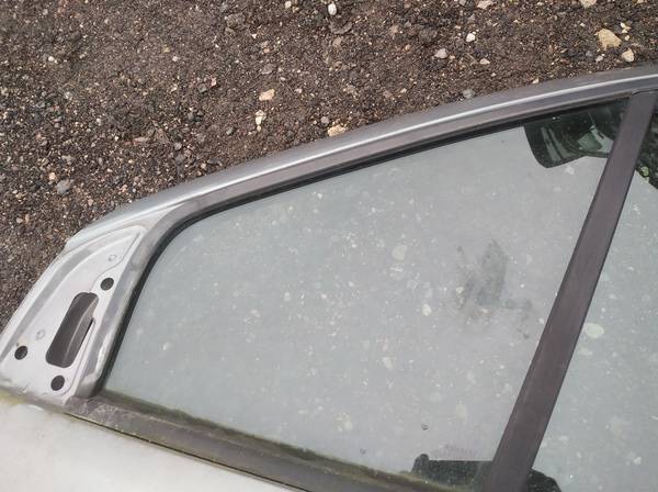 Renault Scenic 2001 Поворотное стекло - передний левый