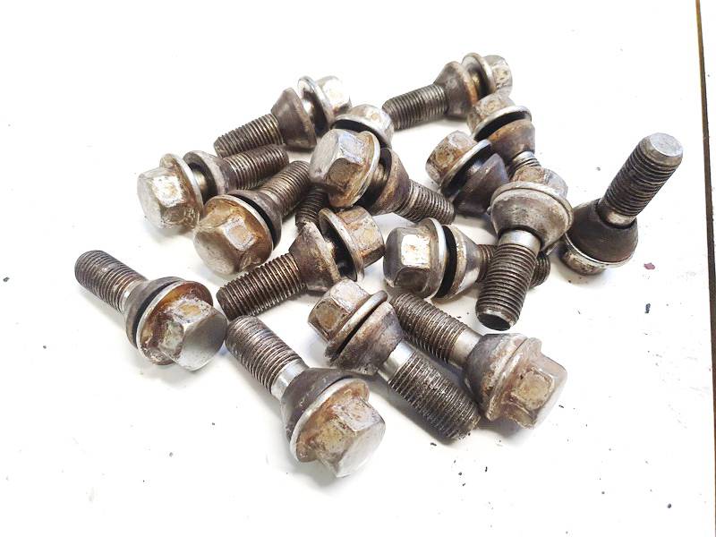 Volvo V70 2010 Boulons de roue - Thumbnail 2