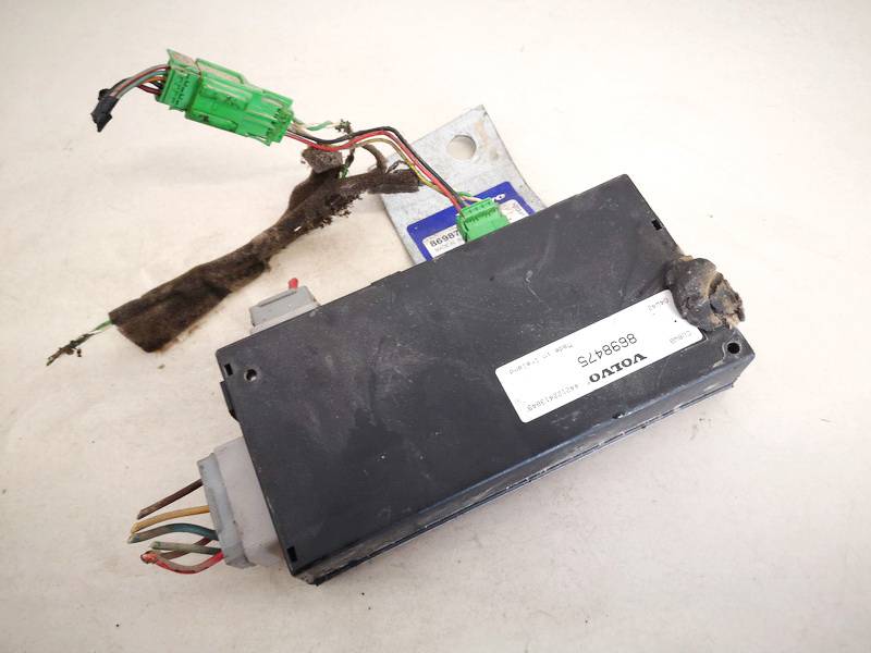 8698475 Volvo V50 2004 Other computers