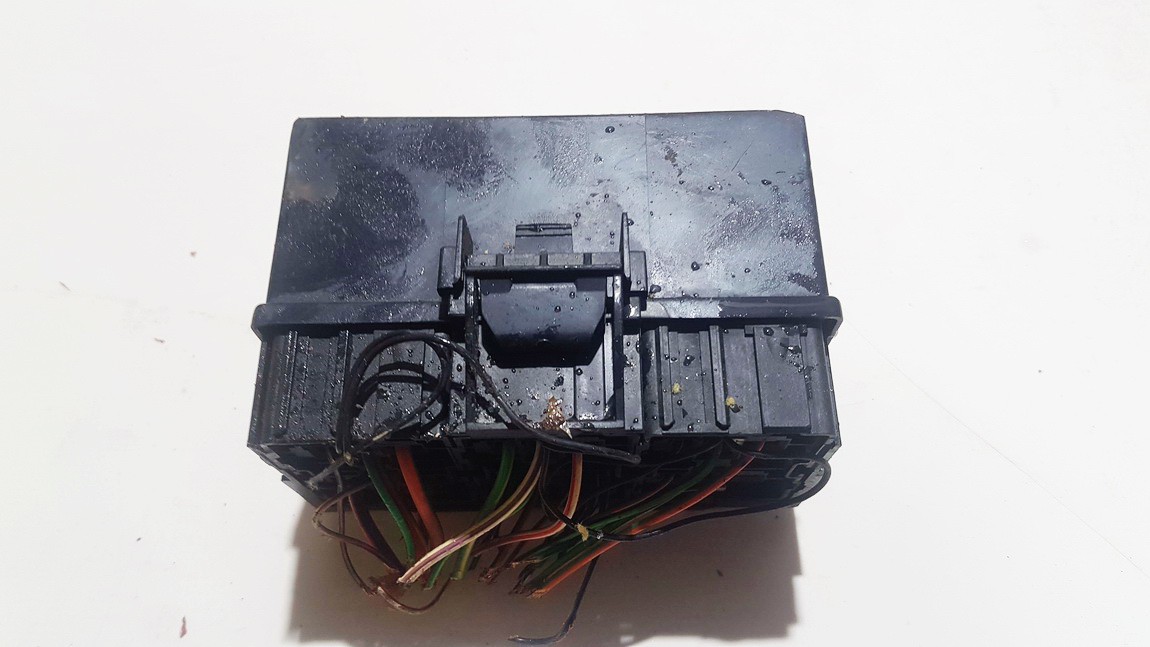 2CIT14N003CA Ford Transit 2003 CAJA RELES -  FUSIBLES - Thumbnail 2