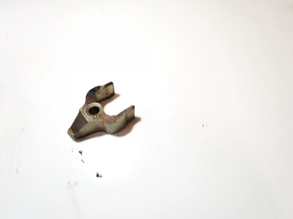 used used Injector Holder BMW 1Series 2009 2.0L EIS01323612 Used