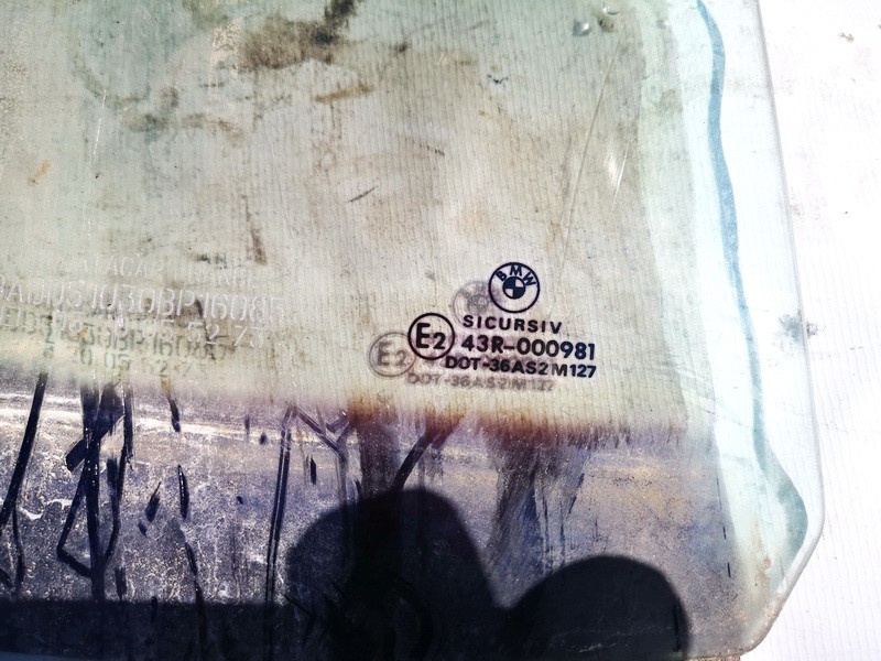 BMW 5-Series 1997 Szyba drzwi - TYLNE PRAWE - Thumbnail 2