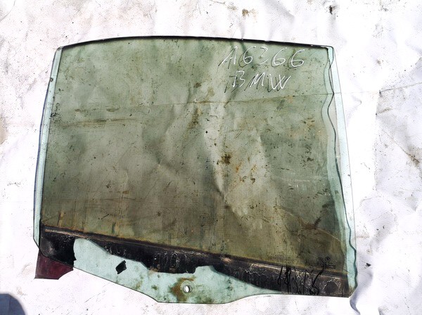 BMW 5-Series 1997 Szyba drzwi - TYLNE PRAWE