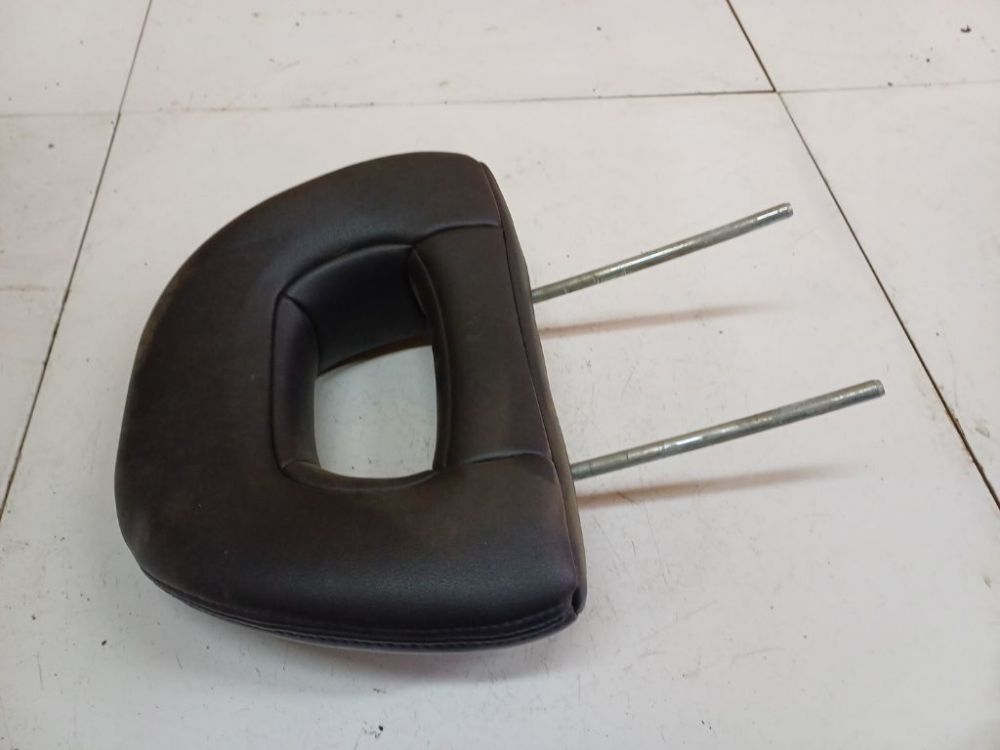 Mitsubishi Pajero 2002 Zagłówek fotela