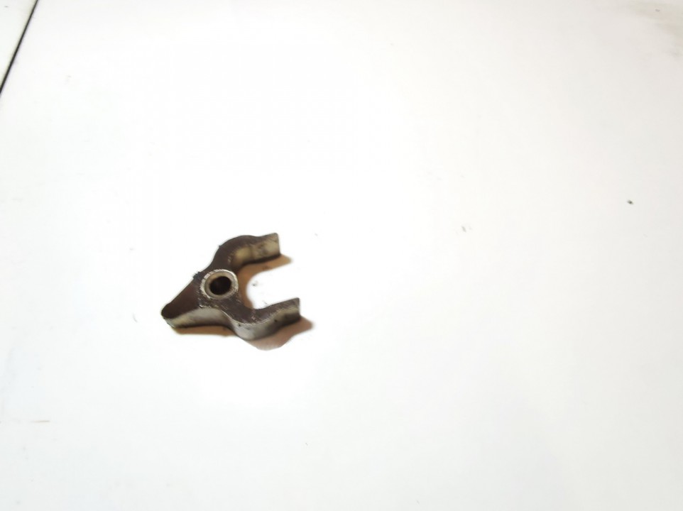 used used Injector Holder BMW 1Series 2009 2.0L EIS01323616 Used