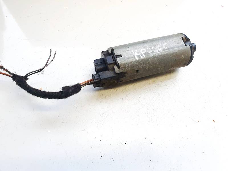 404744 Opel Signum 2004 Sedynes varikliukas P.K.