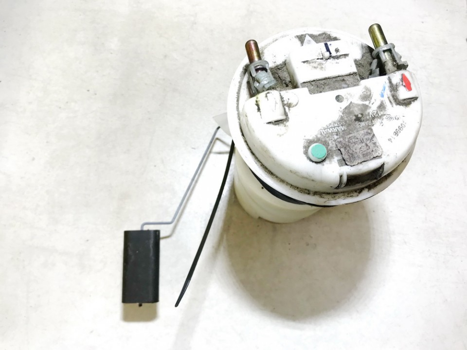 used used Kraftstoff-Fördereinheit Kraftstoffpumpe Mitsubishi  