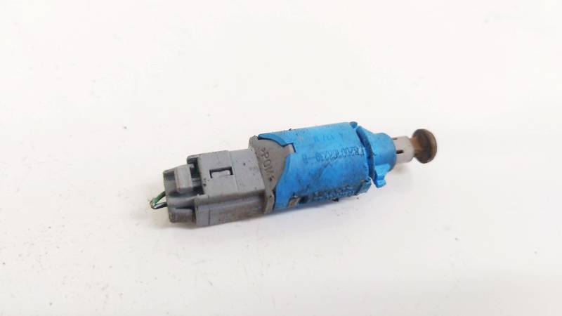 8200168239B Renault Scenic 2004 Brake Light Switch (sensor) - Switch (Pedal Contact)