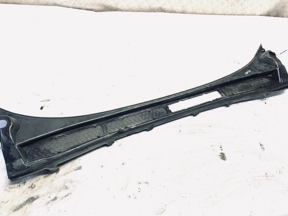 6M21U02216AE Ford Galaxy 2009 Wiper Muolding - FRONT - Thumbnail 2