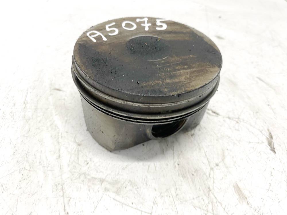 90L97 SAAB 9-3 2002 Stumoklis