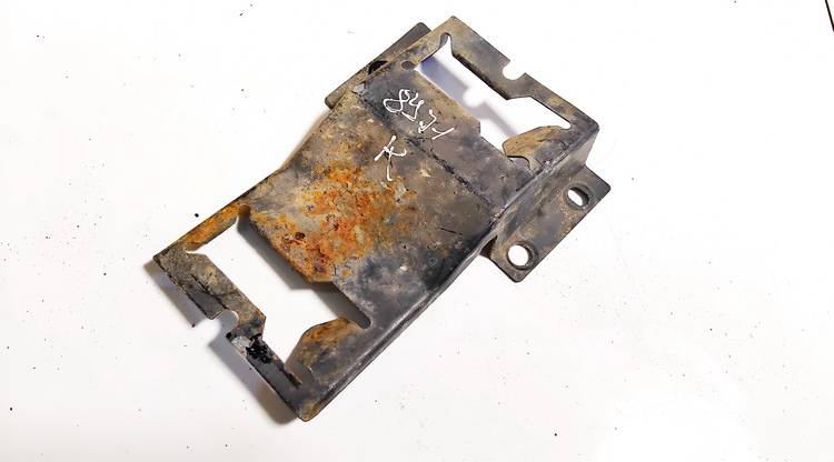 SAAB 9-3 1998 Muut kiinnikkeet