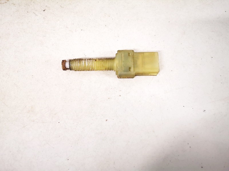 443945515 Volkswagen Passat 1999 Brake Light Switch (sensor) - Switch (Pedal Contact) - Thumbnail 2