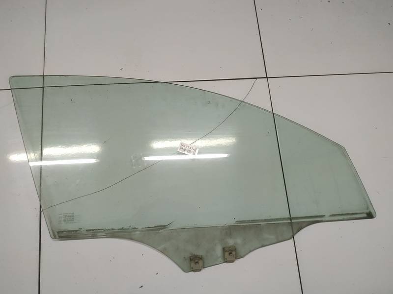 AS2 Mazda 3 2008 Боковое окно - передний правый