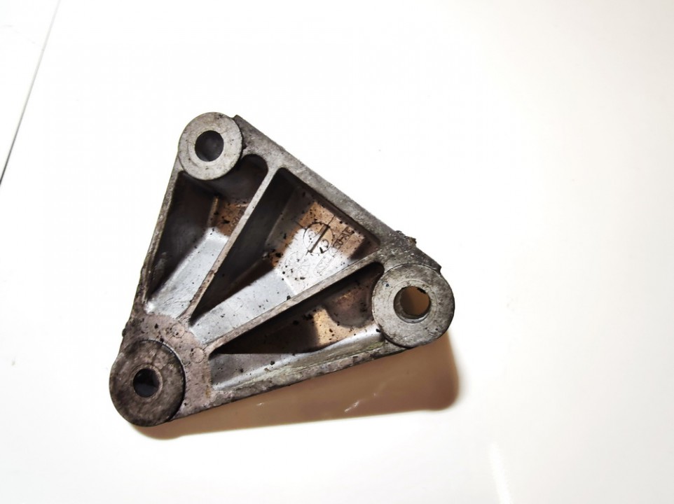 4S7Q6030AC Ford Mondeo 2002 Engine Mount Bracket and Gearbox Mount Bracket